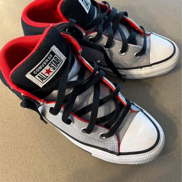 Converse - Picture 3 of 3